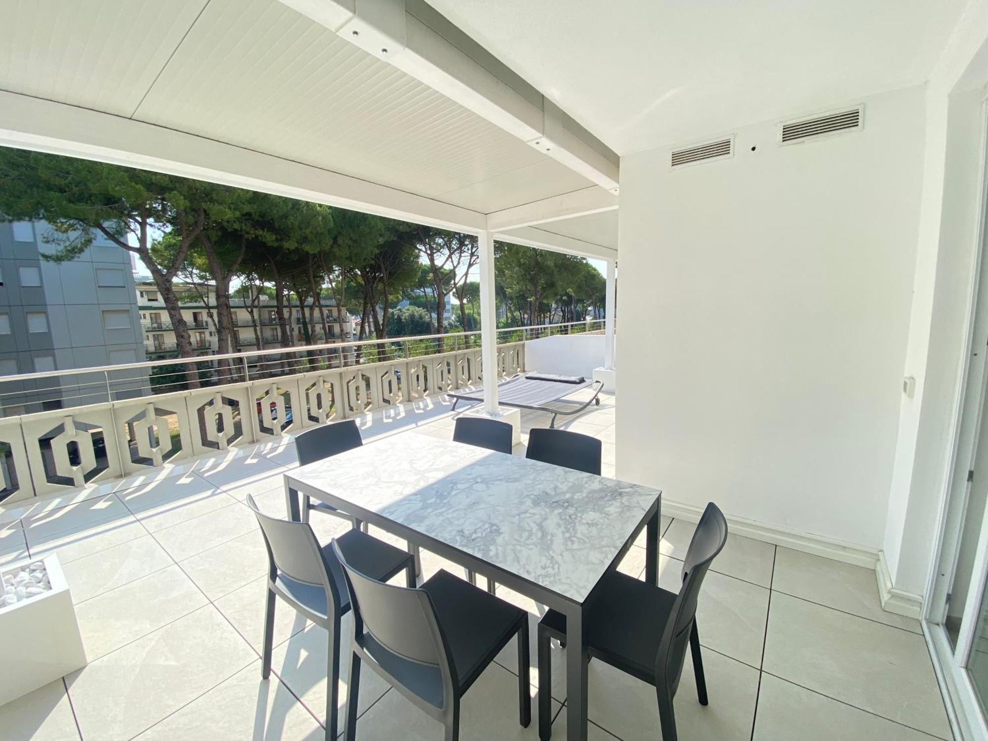 Residence Millefiori Lignano Sabbiadoro Exteriör bild